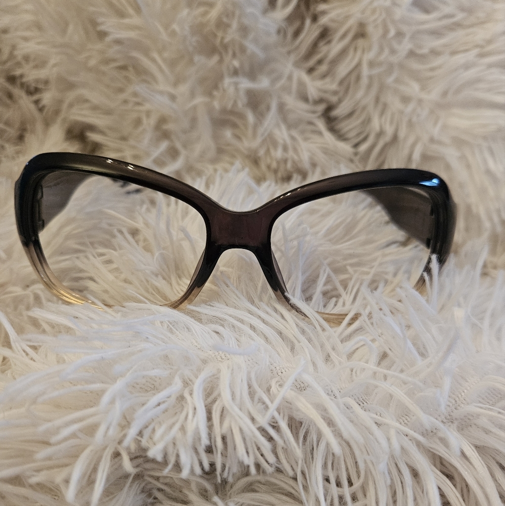 Dior Eye Frames - image 6